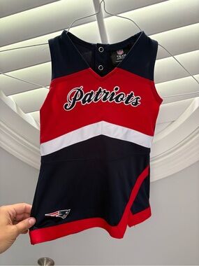 NFL Team Apparel toddler New England Patriots cheer dress 2T